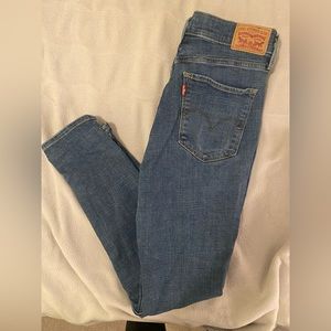Levi’s women’s skinny jeans size 39